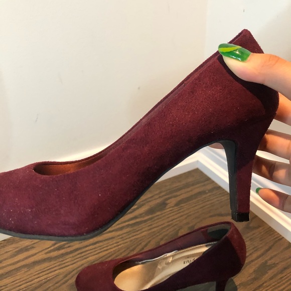 Blood Red Velvet Heels - Picture 3 of 4
